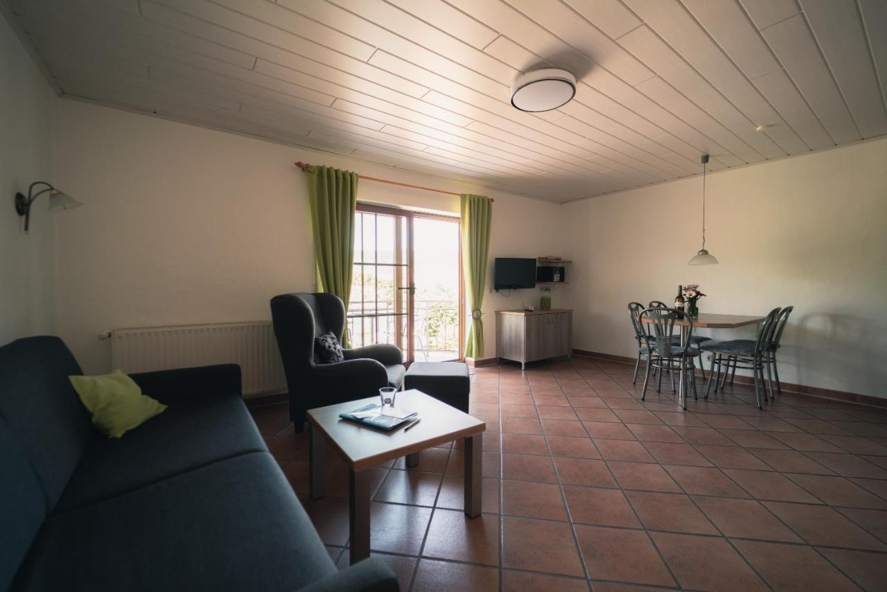 Urlaubsweingut Zecherhof Neef Eksteriør bilde